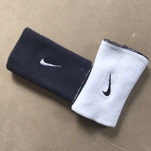 Nike wrist bands